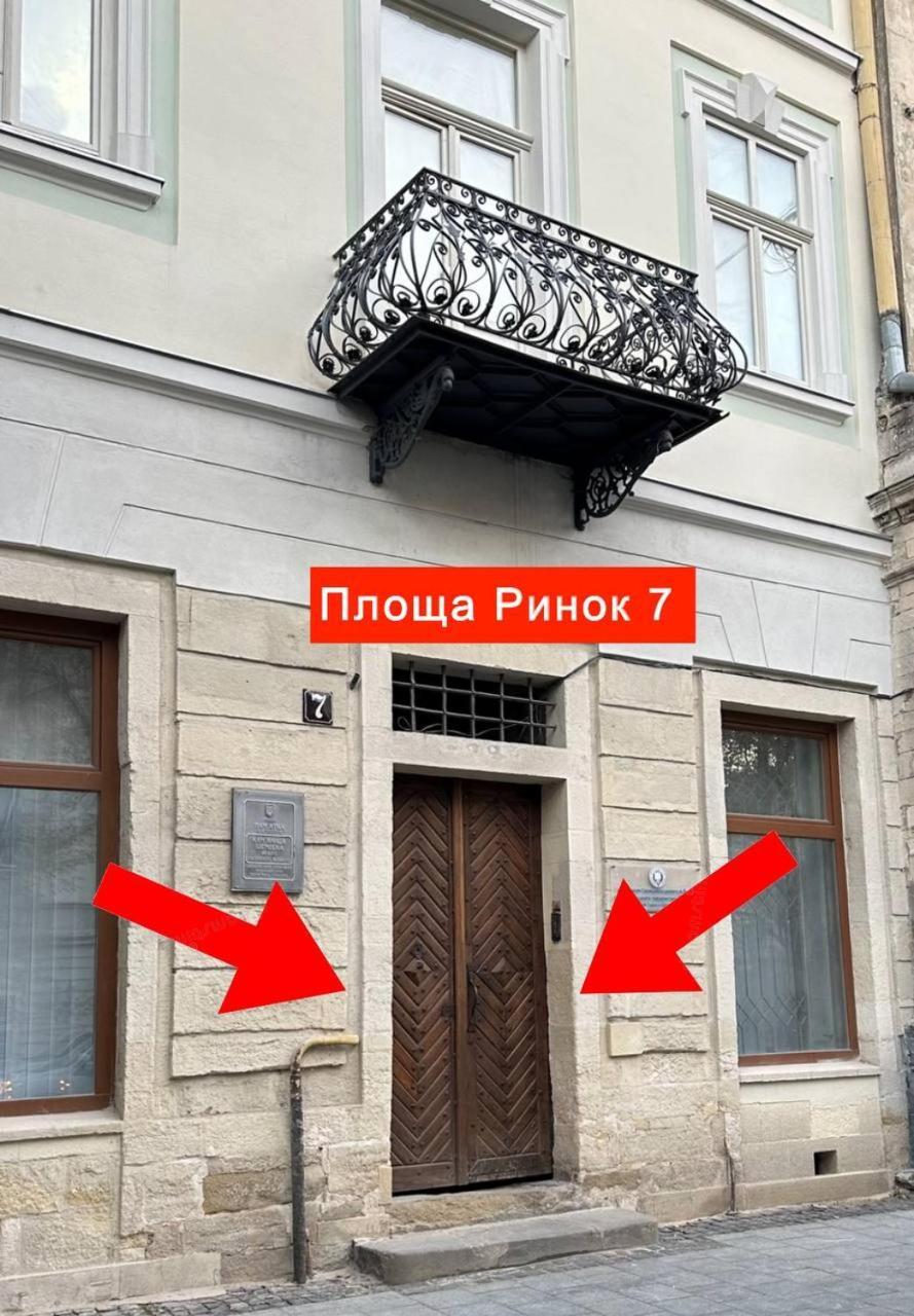 Apart Hotel On Rynok Square Lemberg Exterior foto